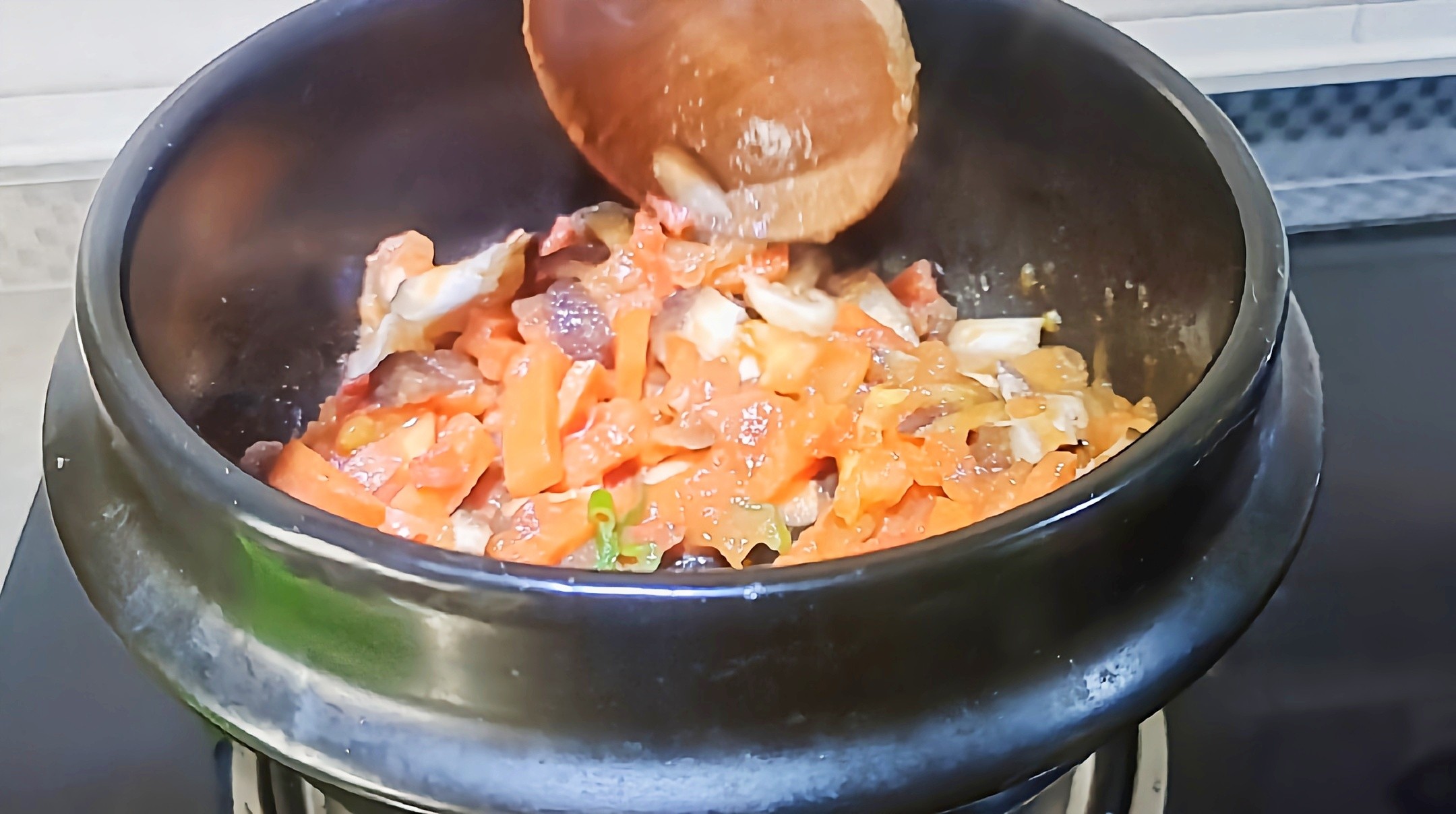 冬季最爱的暖身暖胃餐~砂锅剪刀面怎么做